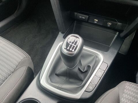 Kia Ceed 1.5 T-GDi 2 Hatchback 5dr Petrol Manual Euro 6 (s/s) Non-ADAP (158 bhp) Cr 11