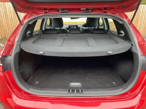 Kia Ceed 1.5 T-GDi 2 Hatchback 5dr Petrol Manual Euro 6 (s/s) Non-ADAP (158 bhp) Cr 3