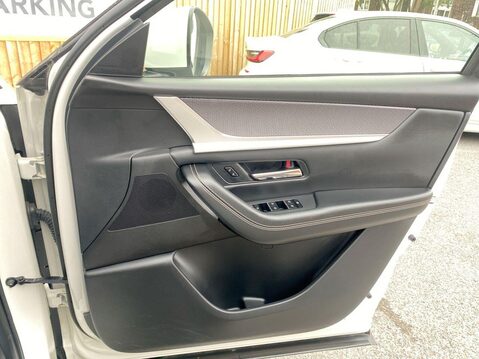 Mazda CX-60 2.5 e-SKYACTIV 17.8kWh Exclusive-Line SUV 5dr Petrol Plug-in Hybrid Auto 4W 22