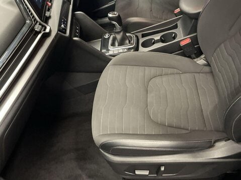 Kia Sportage 1.6 T-GDi 3 SUV 5dr Petrol Manual Euro 6 (s/s) (148 bhp) One Owner - Revers 17