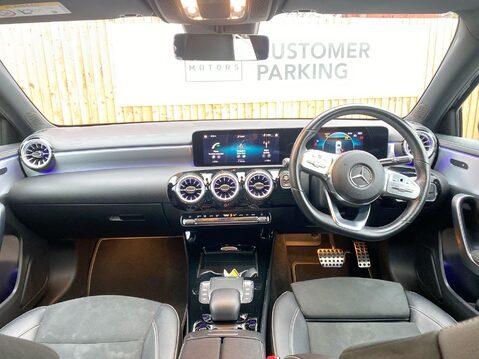 Mercedes-Benz A Class 1.3 A200 AMG Line Edition (Executive) Hatchback 5dr Petrol 7G-DCT Euro 6 (s 7