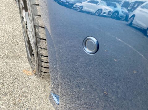 Mercedes-Benz A Class 1.3 A200 AMG Line Edition (Executive) Hatchback 5dr Petrol 7G-DCT Euro 6 (s 2