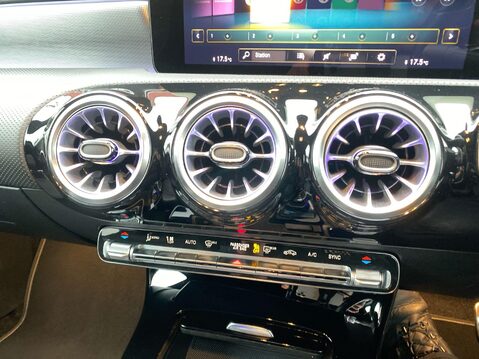 Mercedes-Benz A Class 1.3 A200 AMG Line Edition (Executive) Hatchback 5dr Petrol 7G-DCT Euro 6 (s 20