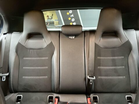 Mercedes-Benz A Class 1.3 A200 AMG Line Edition (Executive) Hatchback 5dr Petrol 7G-DCT Euro 6 (s 9