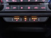 Kia Ceed 1.5 T-GDi GT-Line Hatchback 5dr Petrol Manual Euro 6 (s/s) (158 bhp) Cruis 25