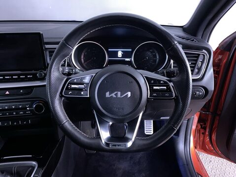 Kia Ceed 1.5 T-GDi GT-Line Hatchback 5dr Petrol Manual Euro 6 (s/s) (158 bhp) Cruis 16