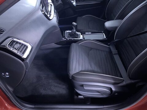 Kia Ceed 1.5 T-GDi GT-Line Hatchback 5dr Petrol Manual Euro 6 (s/s) (158 bhp) Cruis 17