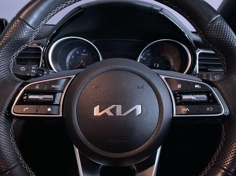 Kia Ceed 1.5 T-GDi GT-Line Hatchback 5dr Petrol Manual Euro 6 (s/s) (158 bhp) Cruis 22