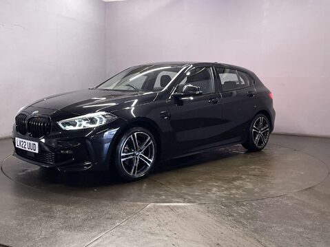 BMW 1 Series 1.5 118i M Sport (LCP) Hatchback 5dr Petrol DCT Euro 6 (s/s) (136 ps) Profe 4