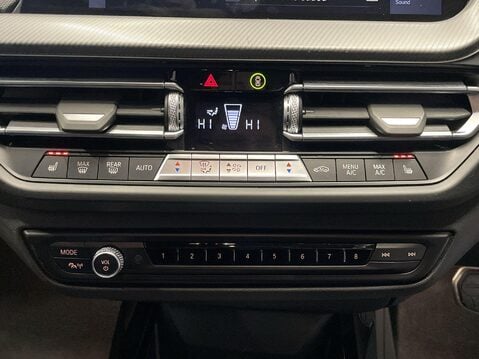 BMW 1 Series 1.5 118i M Sport (LCP) Hatchback 5dr Petrol DCT Euro 6 (s/s) (136 ps) Profe 28