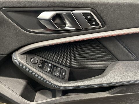 BMW 1 Series 1.5 118i M Sport (LCP) Hatchback 5dr Petrol DCT Euro 6 (s/s) (136 ps) Profe 25