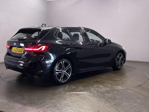 BMW 1 Series 1.5 118i M Sport (LCP) Hatchback 5dr Petrol DCT Euro 6 (s/s) (136 ps) Profe 8