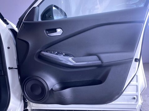 Nissan Juke 1.0 DIG-T Acenta SUV 5dr Petrol Manual Euro 6 (s/s) (114 ps) Cruise Contro 27