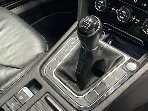 Volkswagen Arteon 2.0 TDI R-Line Fastback 5dr Diesel Manual Euro 6 (s/s) (150 ps) Heated Seat 20