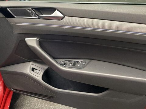 Volkswagen Arteon 2.0 TDI R-Line Fastback 5dr Diesel Manual Euro 6 (s/s) (150 ps) Heated Seat 26