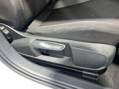 Volkswagen Taigo 1.0 TSI Life SUV 5dr Petrol DSG Euro 6 (s/s) (110 ps) Cruise Control - DAB 6