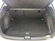 Volkswagen Taigo 1.0 TSI Life SUV 5dr Petrol DSG Euro 6 (s/s) (110 ps) Cruise Control - DAB 10