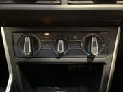 Volkswagen Taigo 1.0 TSI Life SUV 5dr Petrol DSG Euro 6 (s/s) (110 ps) Cruise Control - DAB 8