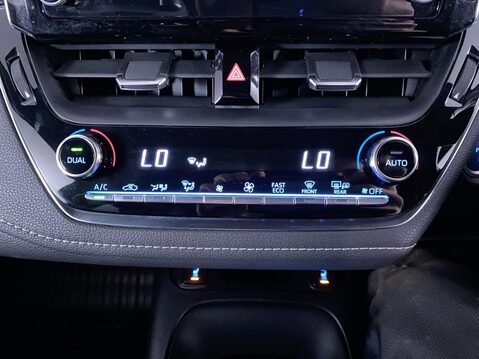 Toyota Corolla 1.8 VVT-h GPF GR SPORT Touring Sports 5dr Petrol Hybrid CVT Euro 6 (s/s) (1 31