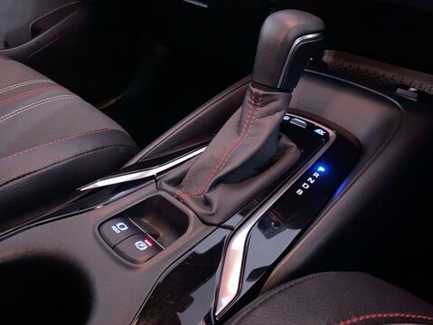 Toyota Corolla 1.8 VVT-h GPF GR SPORT Touring Sports 5dr Petrol Hybrid CVT Euro 6 (s/s) (1 21