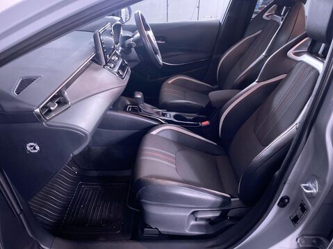 Toyota Corolla 1.8 VVT-h GPF GR SPORT Touring Sports 5dr Petrol Hybrid CVT Euro 6 (s/s) (1 17