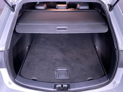 Toyota Corolla 1.8 VVT-h GPF GR SPORT Touring Sports 5dr Petrol Hybrid CVT Euro 6 (s/s) (1 13