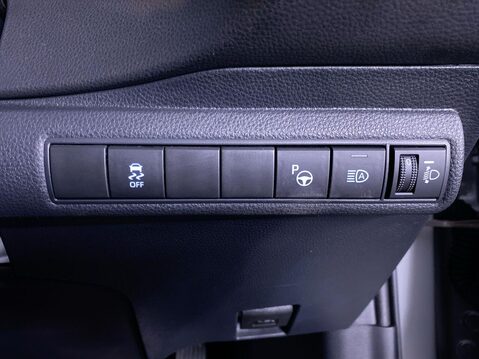 Toyota Corolla 1.8 VVT-h GPF GR SPORT Touring Sports 5dr Petrol Hybrid CVT Euro 6 (s/s) (1 29