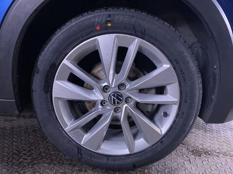 Volkswagen T-Cross 1.0 TSI SE SUV 5dr Petrol DSG Euro 6 (s/s) (110 ps) Cruise Control - DAB R 12