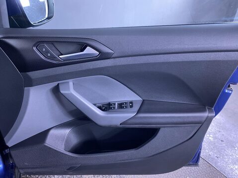 Volkswagen T-Cross 1.0 TSI SE SUV 5dr Petrol DSG Euro 6 (s/s) (110 ps) Cruise Control - DAB R 27