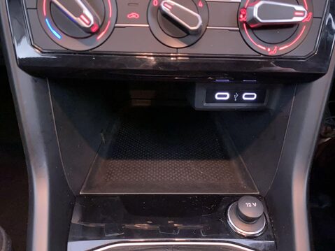 Volkswagen T-Cross 1.0 TSI SE SUV 5dr Petrol DSG Euro 6 (s/s) (110 ps) Cruise Control - DAB R 25