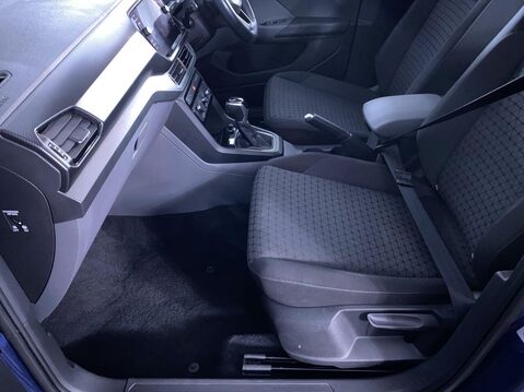 Volkswagen T-Cross 1.0 TSI SE SUV 5dr Petrol DSG Euro 6 (s/s) (110 ps) Cruise Control - DAB R 17