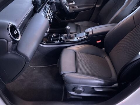 Mercedes-Benz A Class 2.0 A180d Sport Saloon 4dr Diesel Manual Euro 6 (s/s) (116 ps) Cruise Cont 17