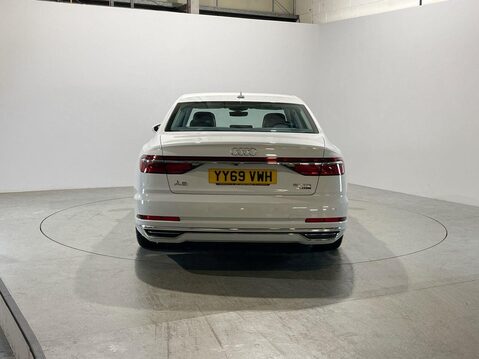 Audi A8 3.0 TDI V6 50 Saloon 4dr Diesel Tiptronic quattro Euro 6 (s/s) (286 ps) DAB 7