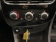 Renault Clio 1.5 dCi Dynamique Nav Hatchback 5dr Diesel Manual Euro 6 (s/s) (90 ps) 27