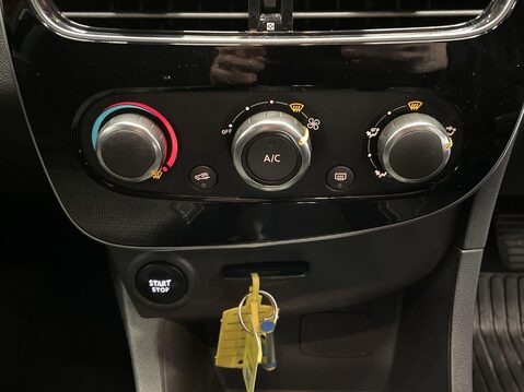 Renault Clio 1.5 dCi Dynamique Nav Hatchback 5dr Diesel Manual Euro 6 (s/s) (90 ps) 27