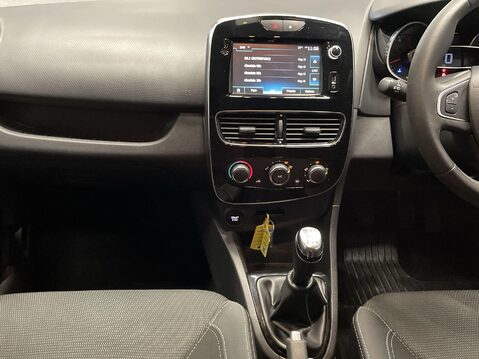 Renault Clio 1.5 dCi Dynamique Nav Hatchback 5dr Diesel Manual Euro 6 (s/s) (90 ps) 16