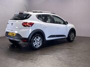 Dacia Sandero Stepway 1.0 TCe Comfort Hatchback 5dr Petrol CVT Euro 6 (s/s) (90 ps) Cruise Contr 8