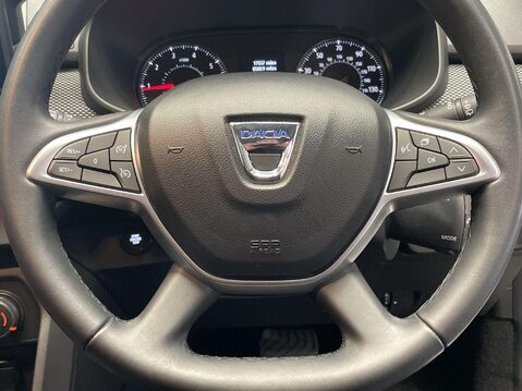 Dacia Sandero Stepway 1.0 TCe Comfort Hatchback 5dr Petrol CVT Euro 6 (s/s) (90 ps) Cruise Contr 21