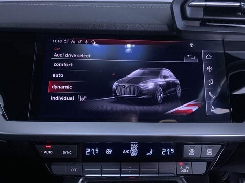 Audi A3 1.0 TFSI 30 S line Sportback 5dr Petrol S Tronic Euro 6 (s/s) (110 ps) Cru 29