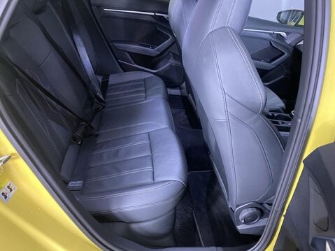 Audi A3 1.0 TFSI 30 S line Sportback 5dr Petrol S Tronic Euro 6 (s/s) (110 ps) Cru 19