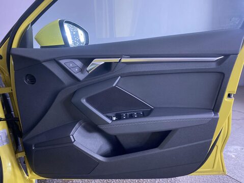 Audi A3 1.0 TFSI 30 S line Sportback 5dr Petrol S Tronic Euro 6 (s/s) (110 ps) Cru 27