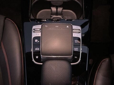 Mercedes-Benz A Class 1.3 A200 AMG Line (Executive) Hatchback 5dr Petrol 7G-DCT Euro 6 (s/s) (163 19