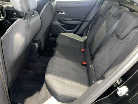 Vauxhall Mokka 1.2 Turbo SE SUV 5dr Petrol Manual Euro 6 (s/s) (100 ps) Alloys - Service H 17