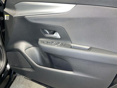 Vauxhall Mokka 1.2 Turbo SE SUV 5dr Petrol Manual Euro 6 (s/s) (100 ps) Alloys - Service H 22