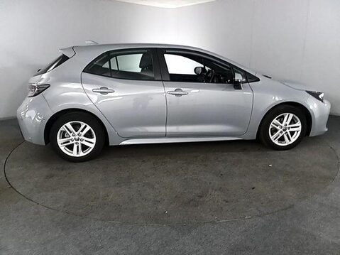 Toyota Corolla 1.8 VVT-h GPF Icon Tech Hatchback 5dr Petrol Hybrid CVT Euro 6 (s/s) (122 p 8