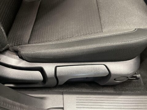 Nissan Qashqai 1.3 DIG-T MHEV N-Connecta SUV 5dr Petrol Hybrid Manual Euro 6 (s/s) (140 ps 24