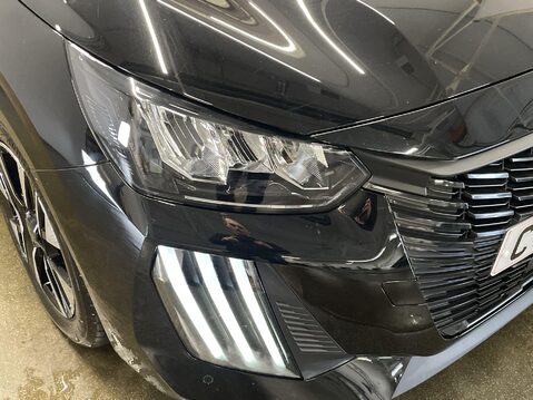 Peugeot 208 1.2 PureTech Allure Hatchback 5dr Petrol Manual Euro 6 (s/s) (100 ps) 21