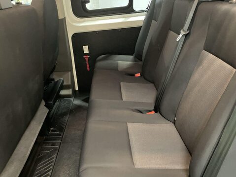 Ford Transit Custom 2.0 320 EcoBlue Leader Crew Van Double Cab 5dr Diesel Manual L2 H1 Euro 6 ( 18