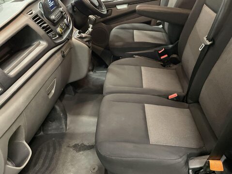Ford Transit Custom 2.0 320 EcoBlue Leader Crew Van Double Cab 5dr Diesel Manual L2 H1 Euro 6 ( 17
