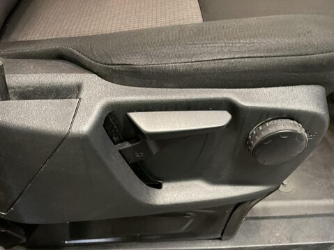 Ford Transit Custom 2.0 320 EcoBlue Leader Crew Van Double Cab 5dr Diesel Manual L2 H1 Euro 6 ( 22